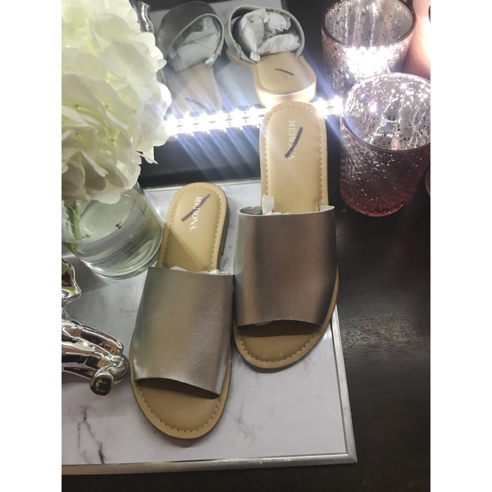 ✨NWOT Merona Slides✨ - Picture 4 of 5